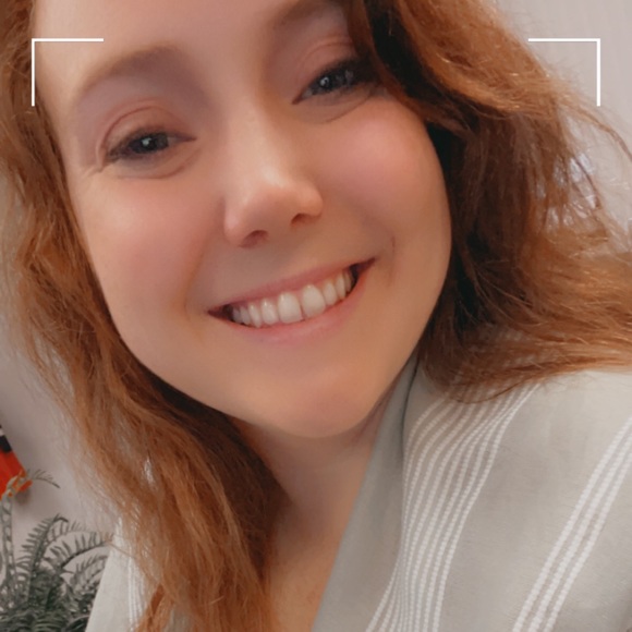 Meet your Posher, Katlyn - Picture 4 of 4